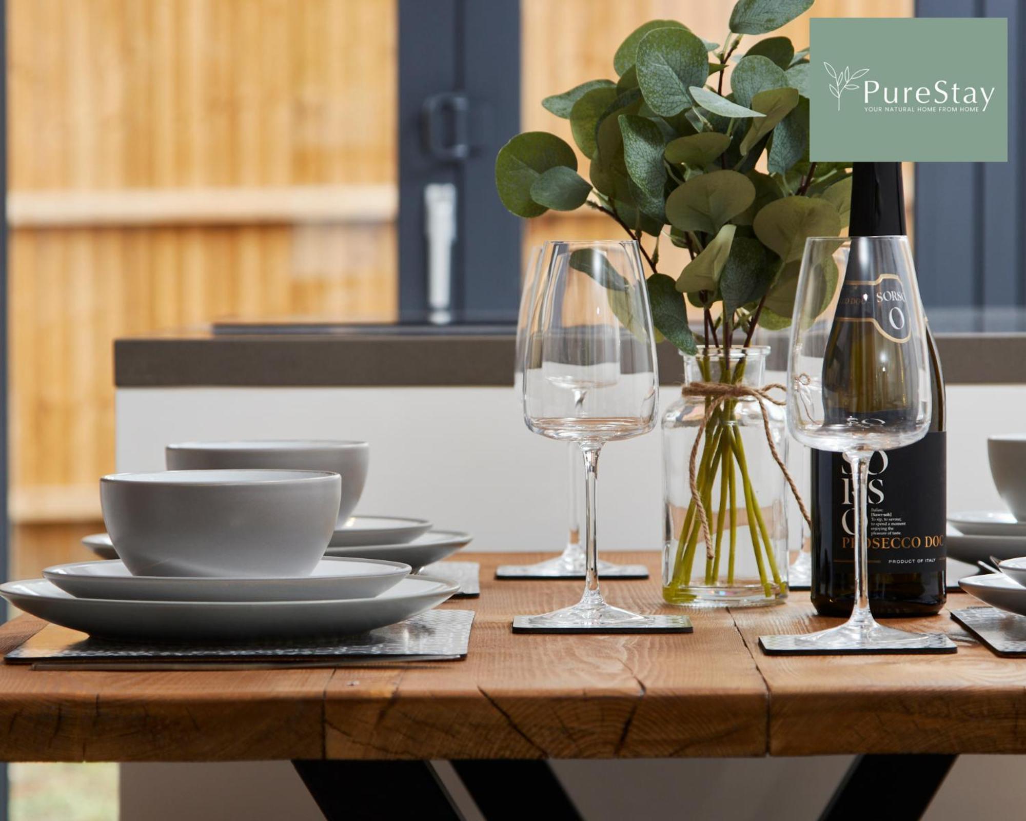Stunning 5 Bed Manchester House With Parking By Purestay Short Lets & Serviced Accommodation エクステリア 写真