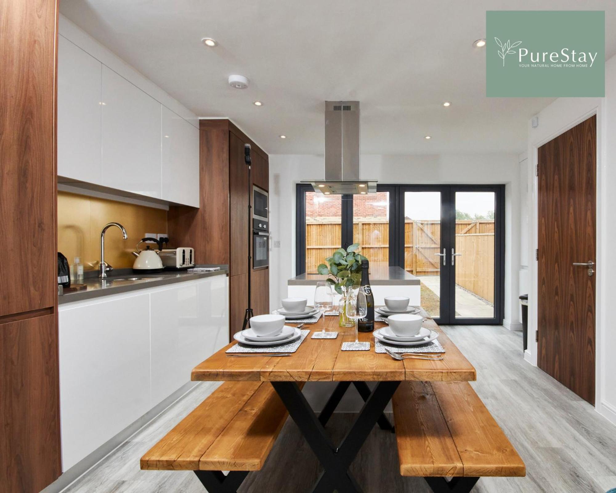 Stunning 5 Bed Manchester House With Parking By Purestay Short Lets & Serviced Accommodation エクステリア 写真
