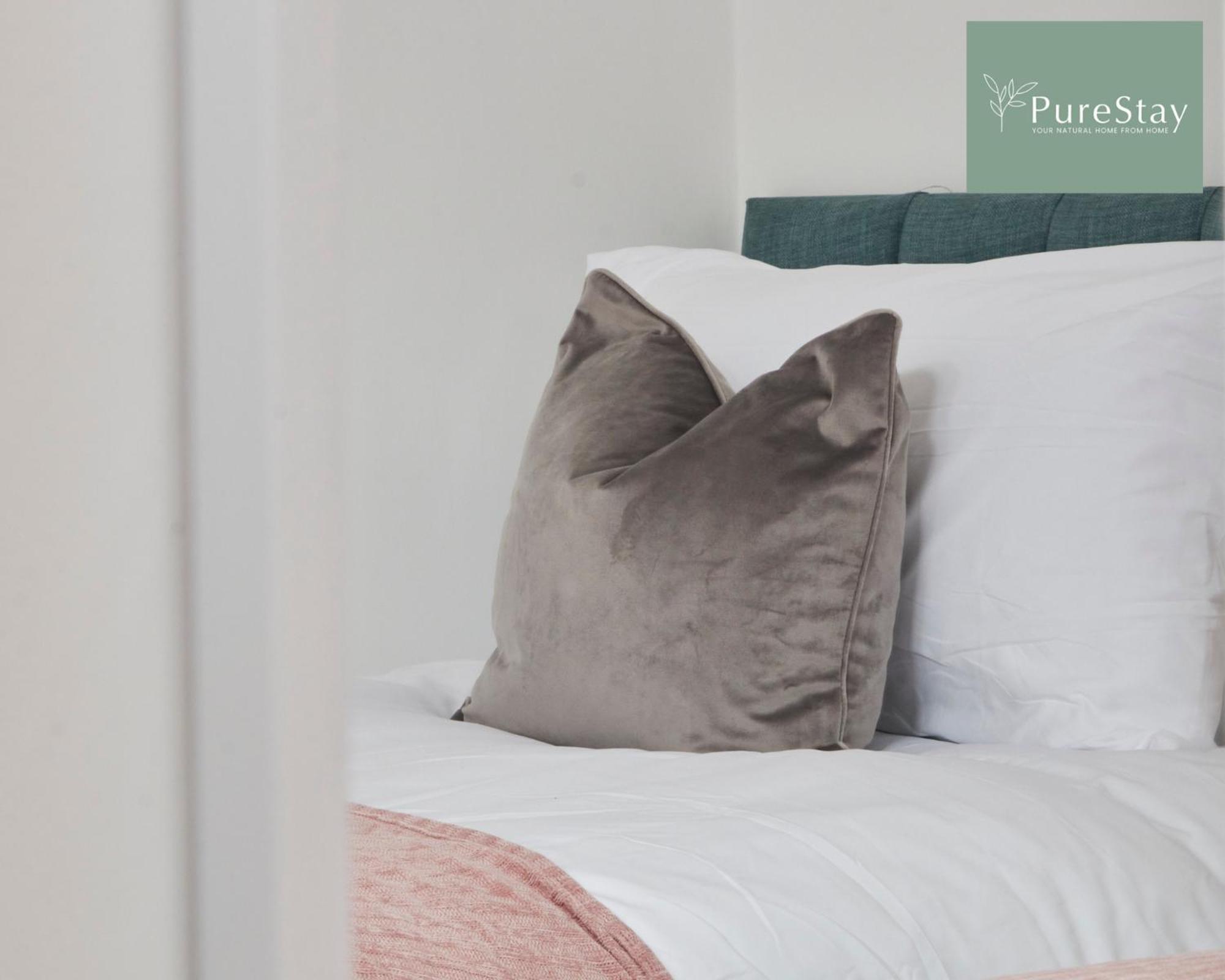 Stunning 5 Bed Manchester House With Parking By Purestay Short Lets & Serviced Accommodation エクステリア 写真
