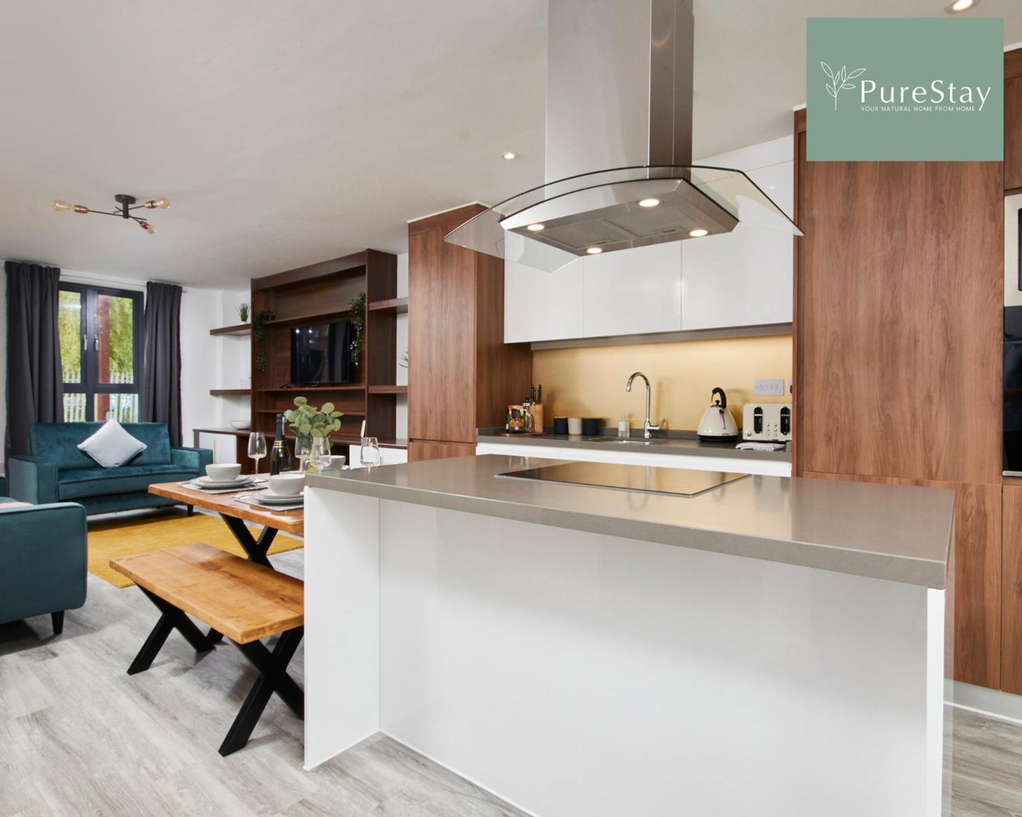 Stunning 5 Bed Manchester House With Parking By Purestay Short Lets & Serviced Accommodation エクステリア 写真