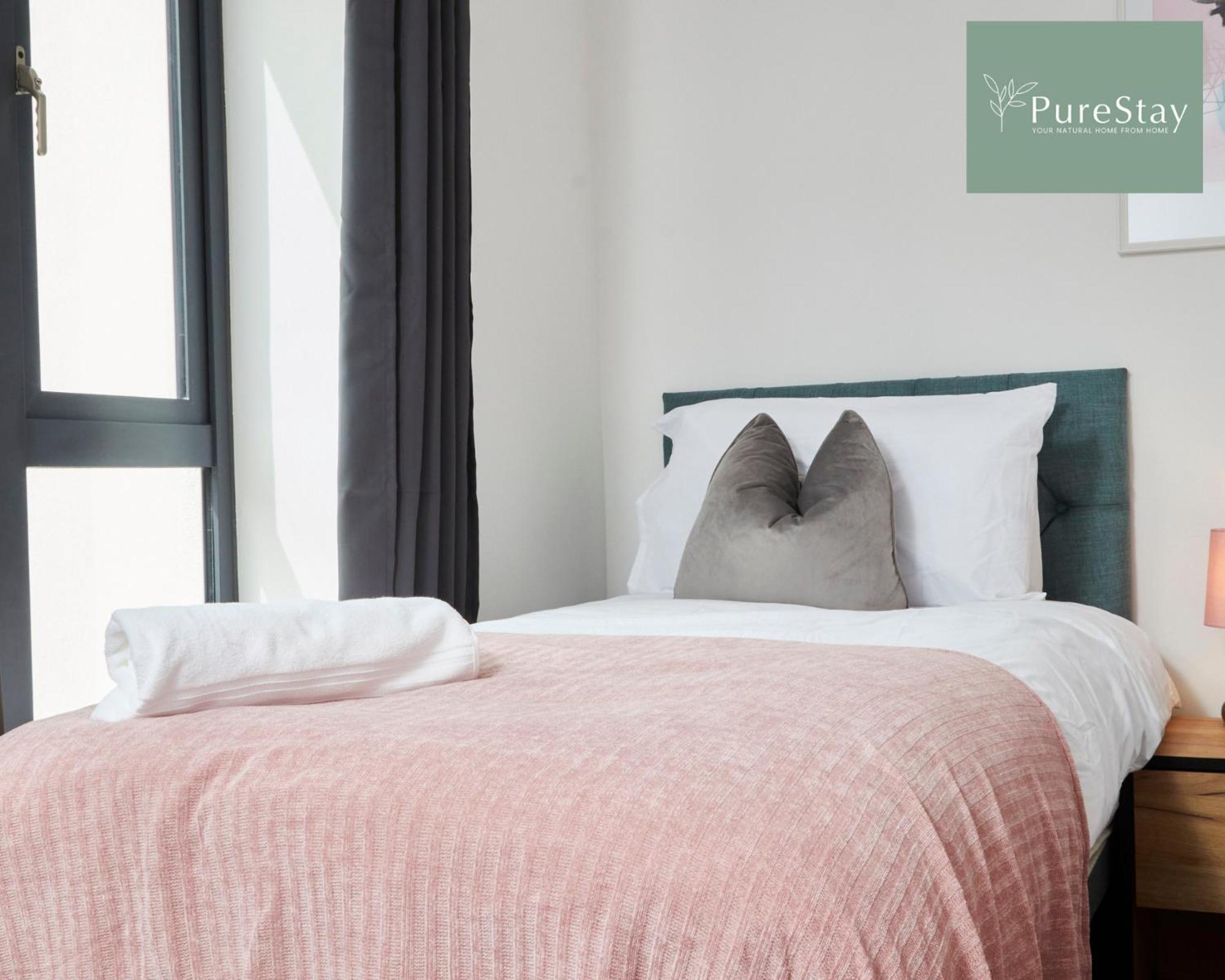 Stunning 5 Bed Manchester House With Parking By Purestay Short Lets & Serviced Accommodation エクステリア 写真