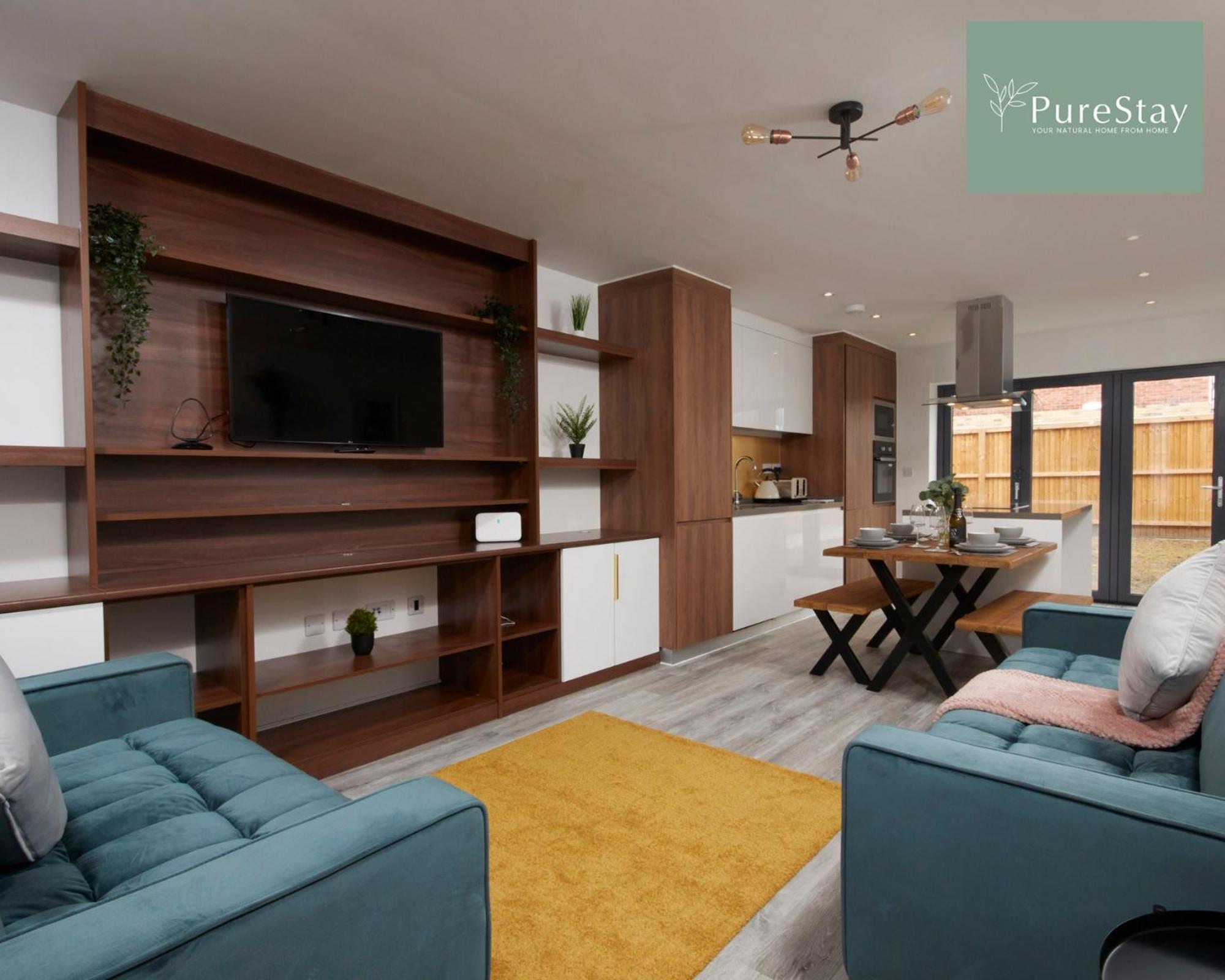 Stunning 5 Bed Manchester House With Parking By Purestay Short Lets & Serviced Accommodation エクステリア 写真