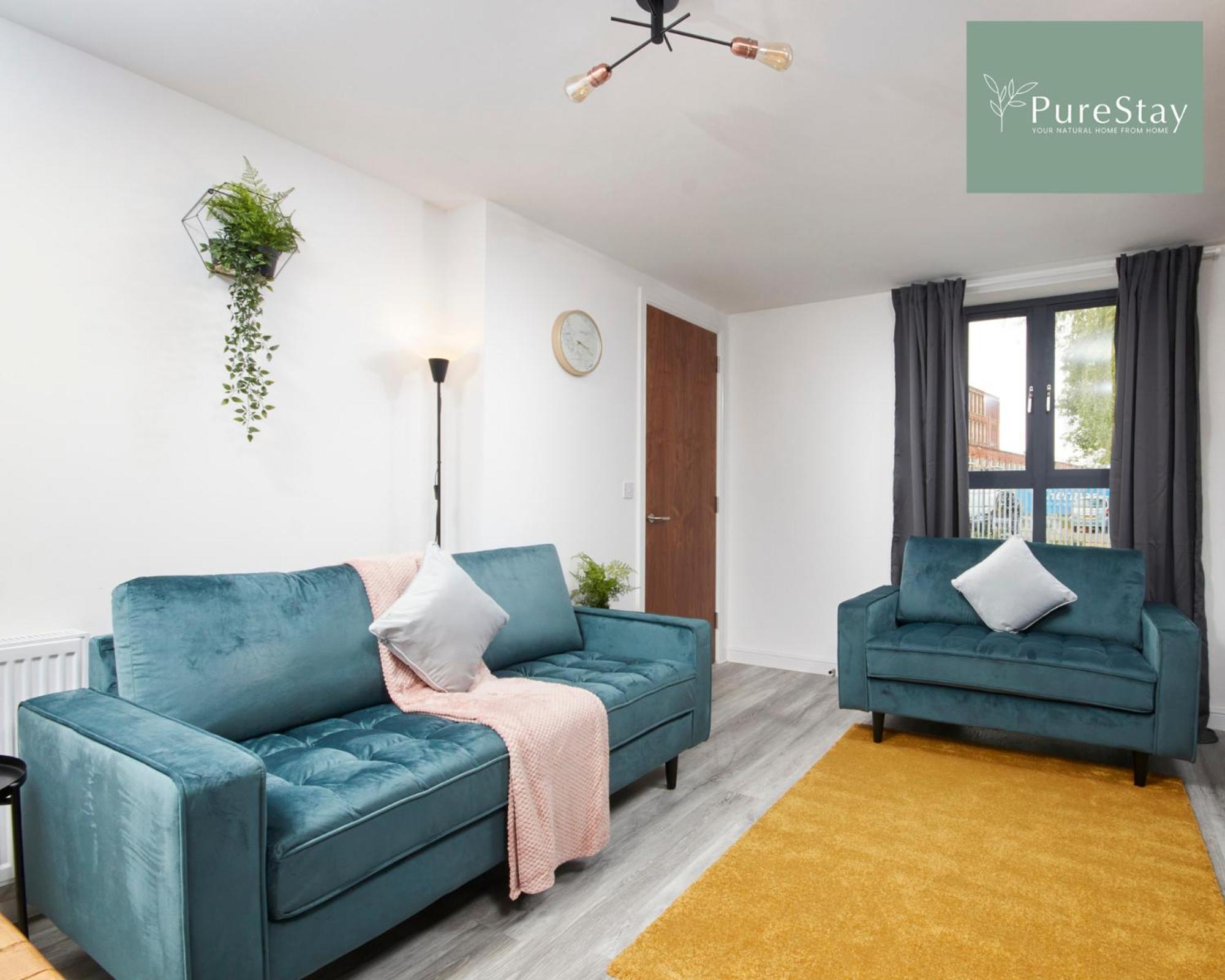 Stunning 5 Bed Manchester House With Parking By Purestay Short Lets & Serviced Accommodation エクステリア 写真