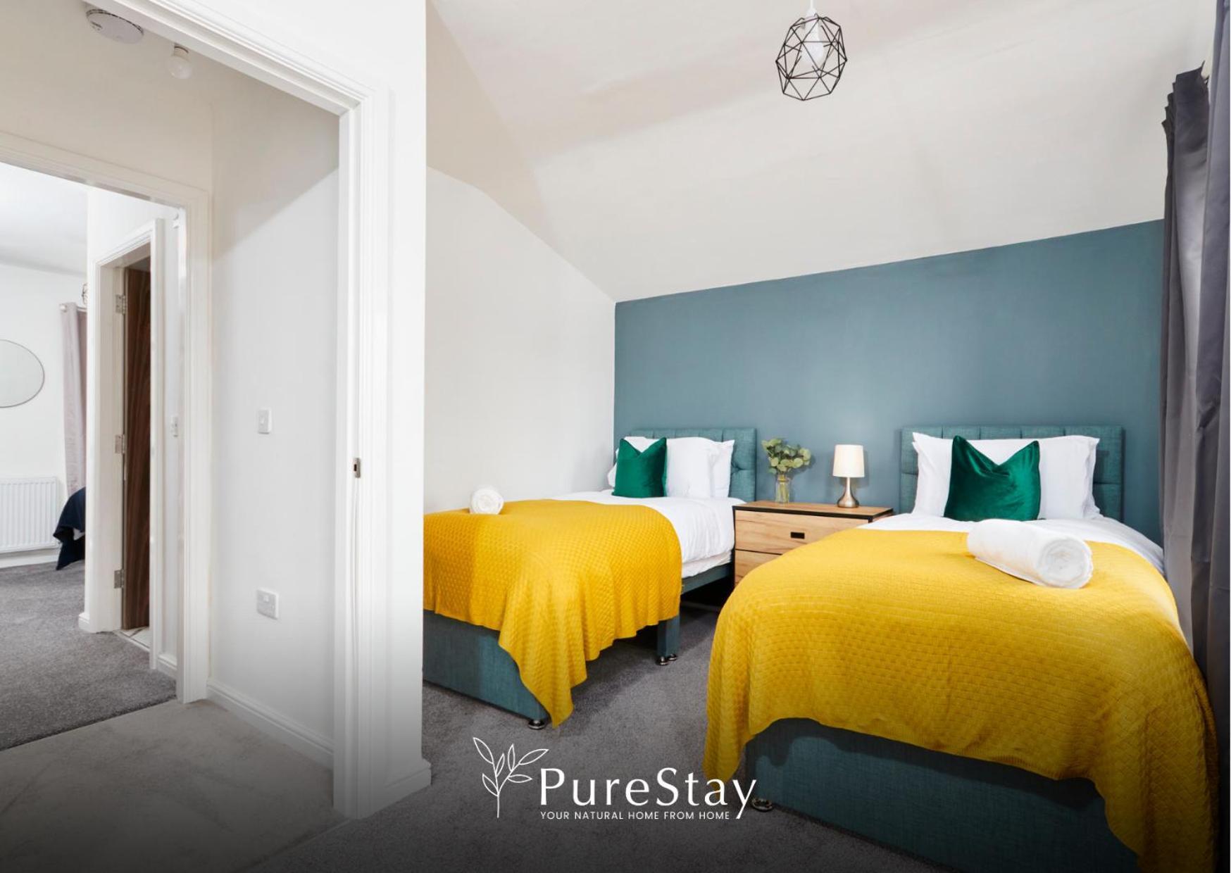 Stunning 5 Bed Manchester House With Parking By Purestay Short Lets & Serviced Accommodation エクステリア 写真