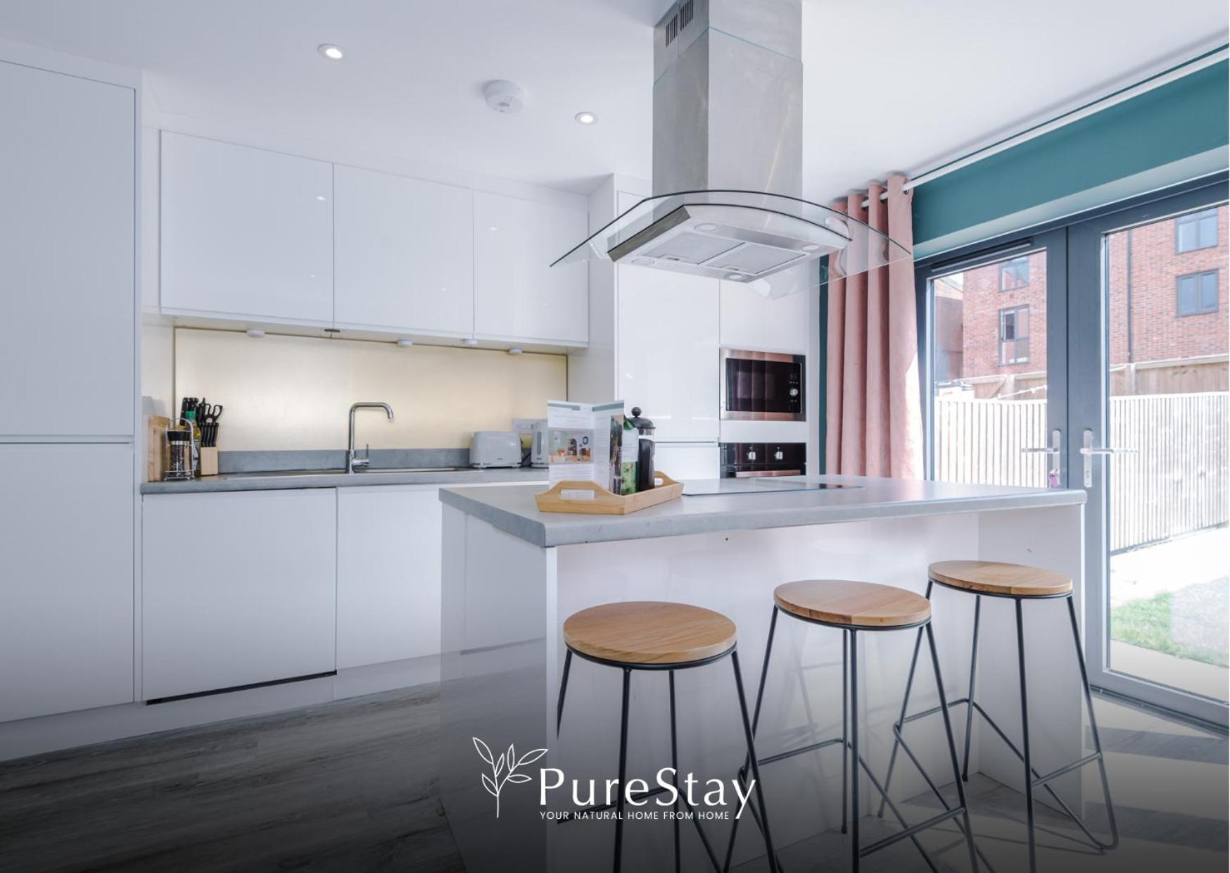 Stunning 5 Bed Manchester House With Parking By Purestay Short Lets & Serviced Accommodation エクステリア 写真